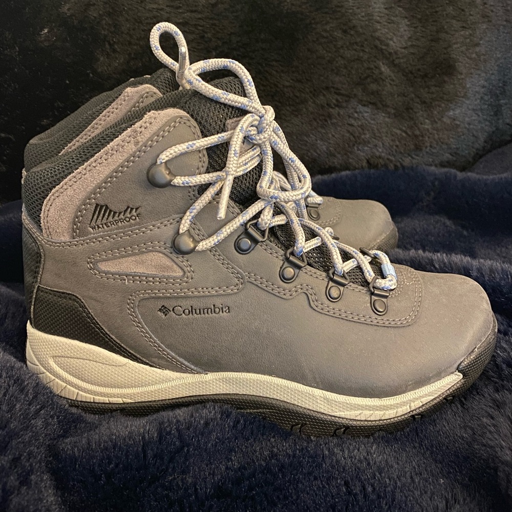 Columbia hiking boots